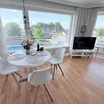 Sonnenperle Mit Meerblick Und Strandnaehe
